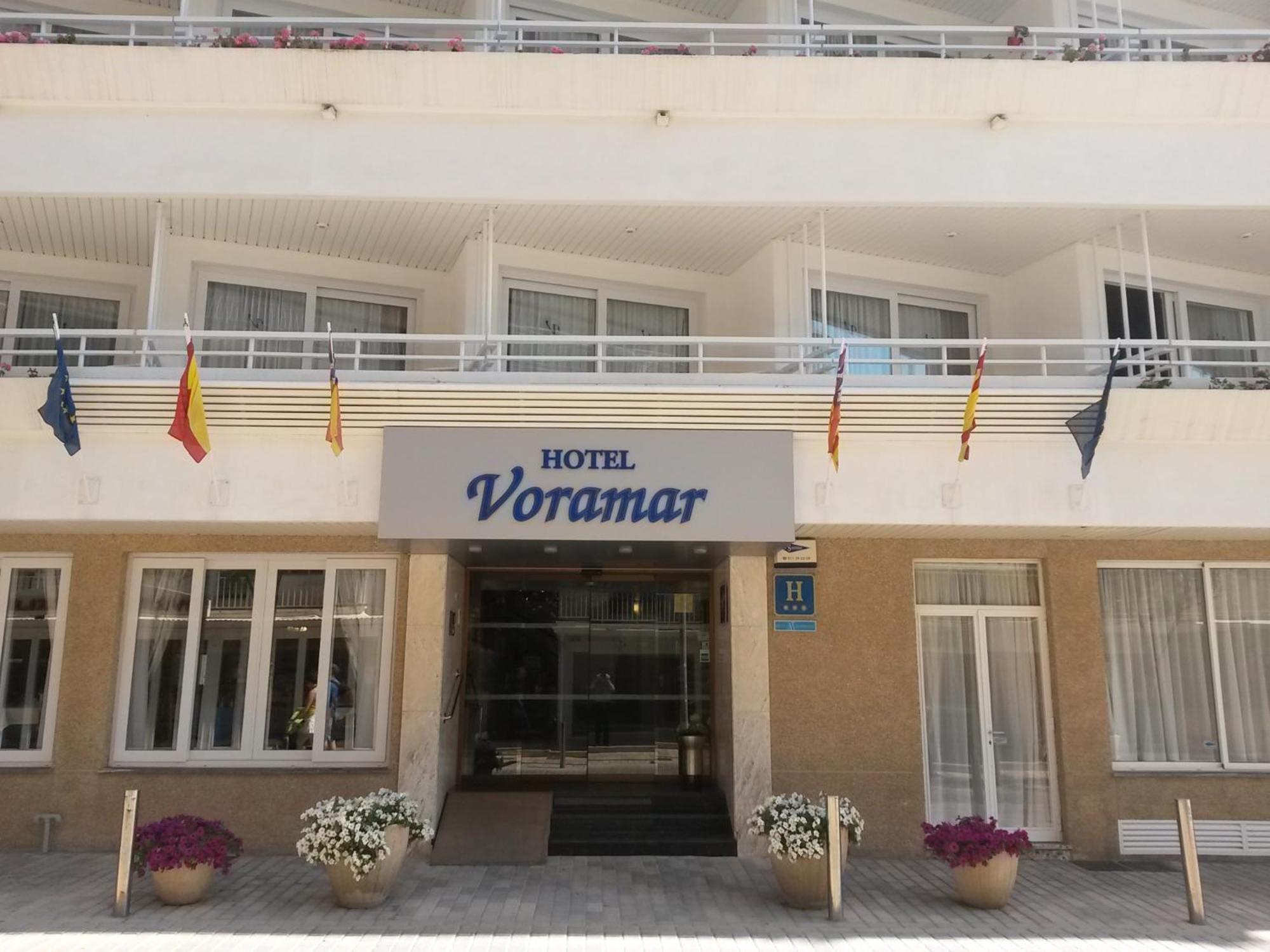 Hotel Voramar Кала-Мільор Екстер'єр фото