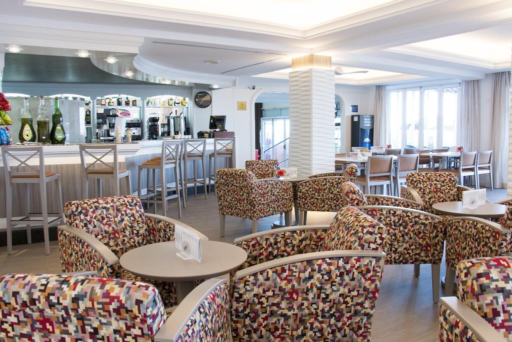 Hotel Voramar Кала-Мільор Екстер'єр фото