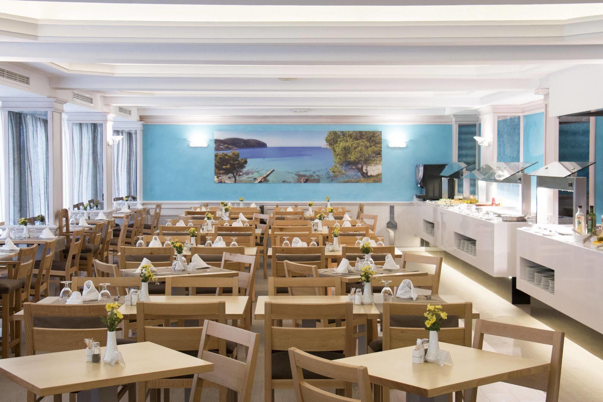 Hotel Voramar Кала-Мільор Екстер'єр фото